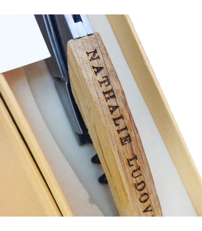 Tire bouchon Le Reterrois en bois avec gravure laser personnalisable